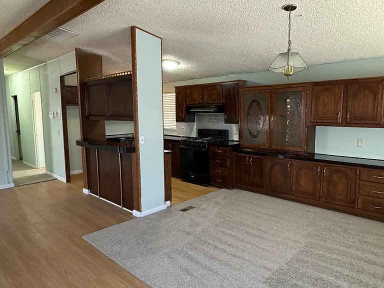 6854 Jasmine Ave — Photo 2