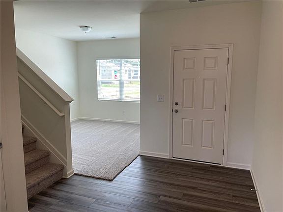 3rd image of 400 Matera Dr NW
