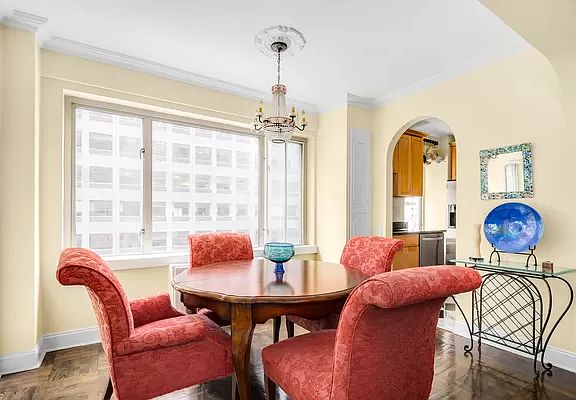 3rd image of 200 E 57th St APT 9J