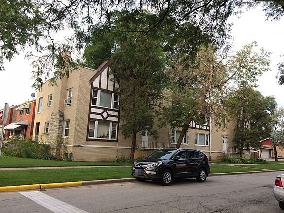 2nd image of 3706 Wilcox Ave #204