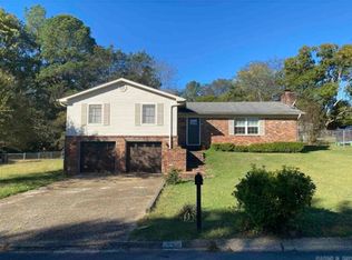 202 Stonehenge Ct, Hot Springs, AR 71901