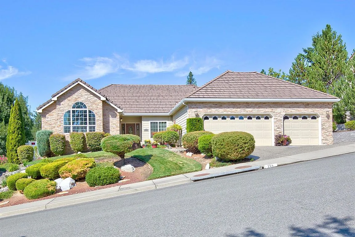 244 Landau Ln photo 1