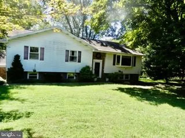214 Pheasant Hill Rd, Sellersville, PA 18960