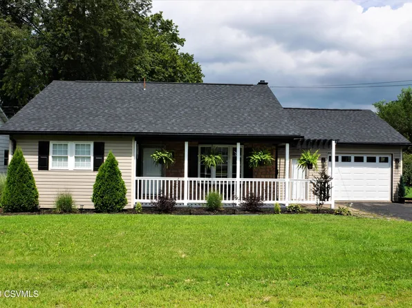 56 Vine St, Middleburg, PA 17842