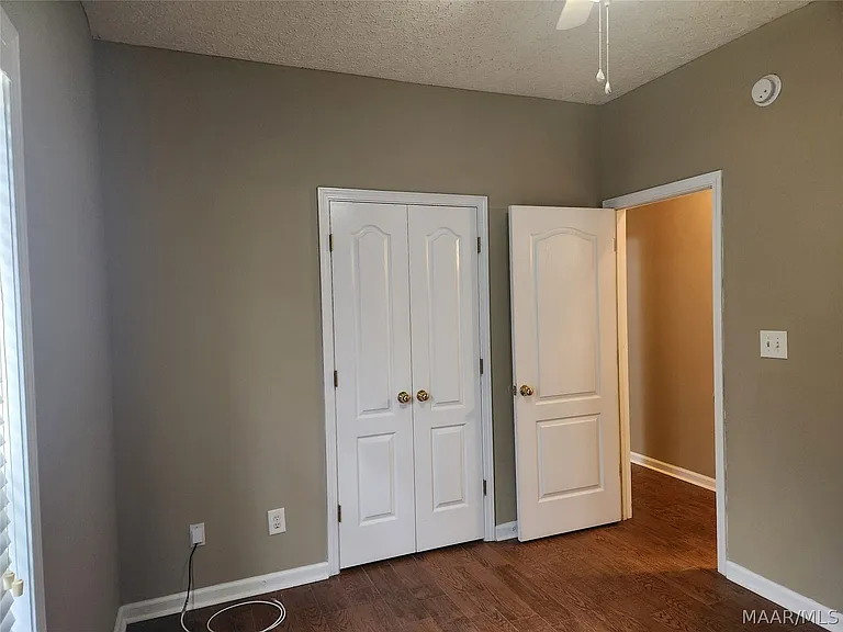 1922 Denny Dr — Photo 23