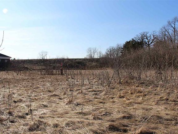 4th image of L2 Prairie Cir