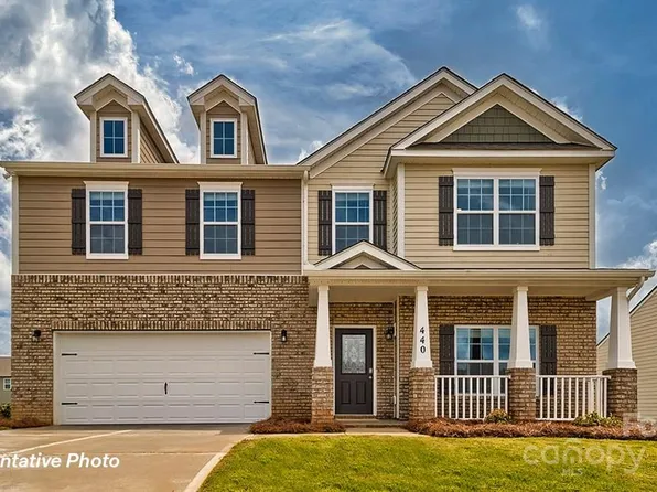 137 Pecan Grove Ln, Statesville, NC 28677