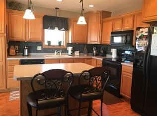 951 Santa Fe Ave, Bismarck, ND 58504