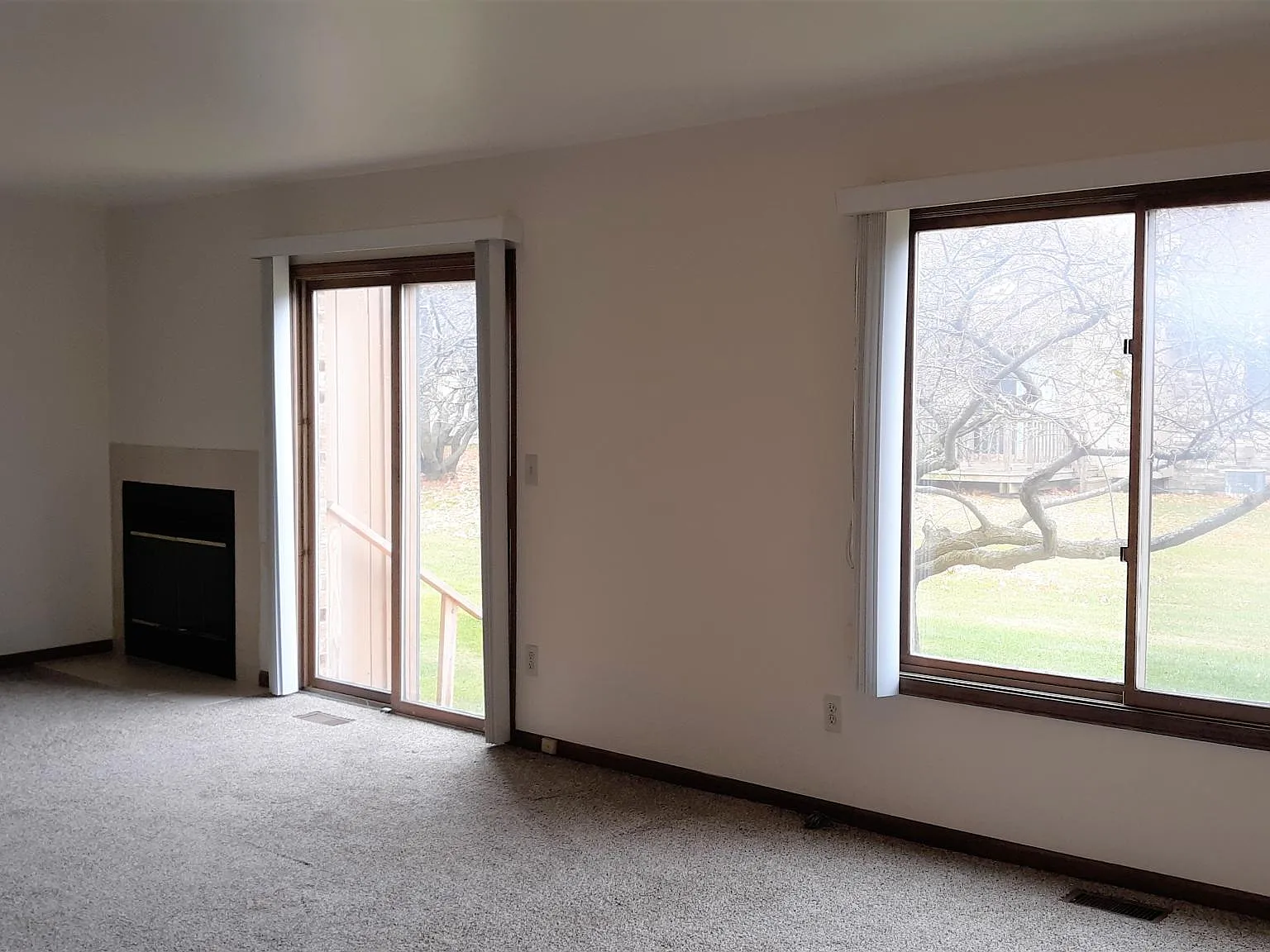 2 bed, 1.5 bath, 1600 sqft, $1,900 — Photo 4