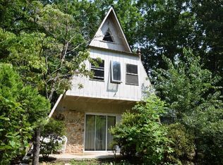 1242 Bobletts Gap Rd, Buchanan, VA 24066