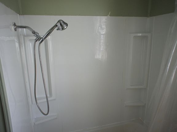 5th image of 1107 Melanie Ln