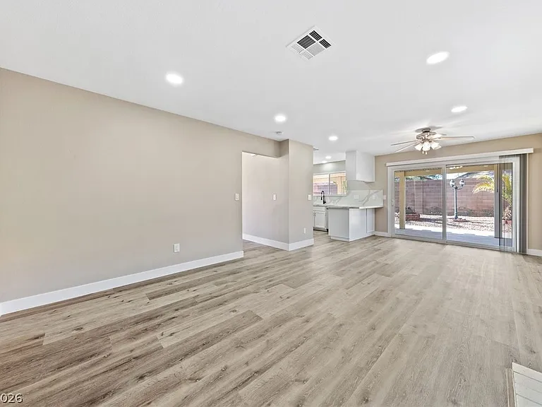7627 Kalmalii Ave — Photo 8