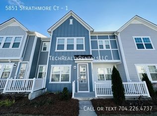 5851 Strathmore Ct #1, Charlotte, NC 28215