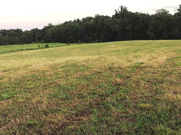 2nd image of 700 County Rd