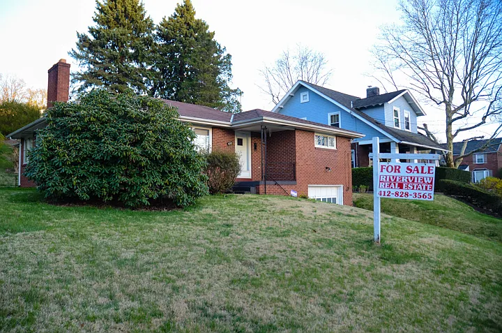 832 5th St photo 1