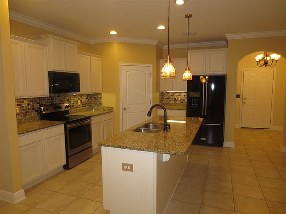 3rd image of 1735 Brantley Dr