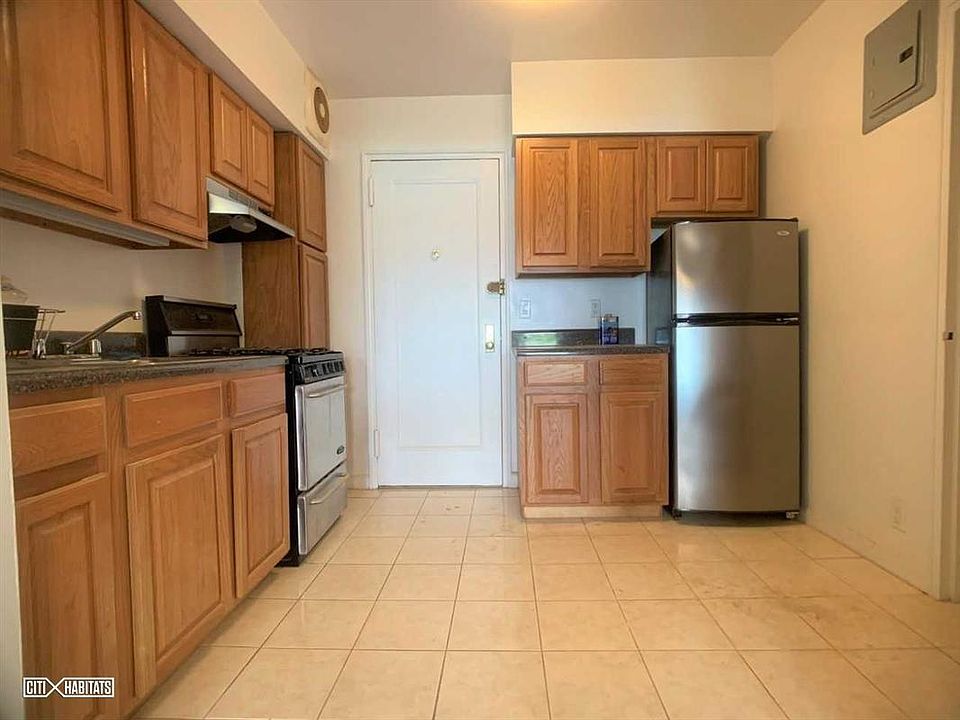 1st image of 3123 47th St APT 2H