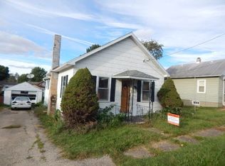 512 Chestnut St, Dalzell, IL 61320