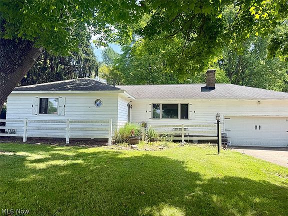 2nd image of 2597 Seifert Lewis Rd SE