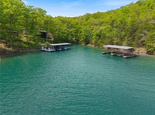 13552 Indian Bow Cir, Garfield, AR 72732