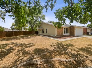 6902 Sunset Village Dr, San Antonio, TX 78249