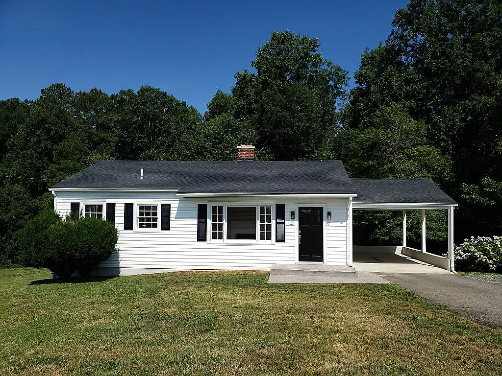 520 James River Rd photo 1