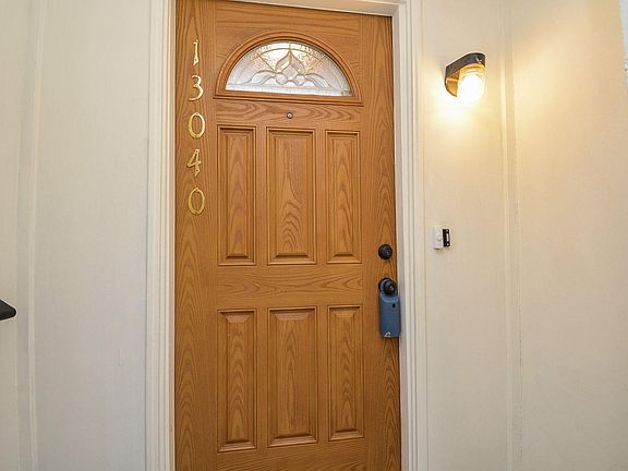 3rd image of 13040 Trail Hollow Dr