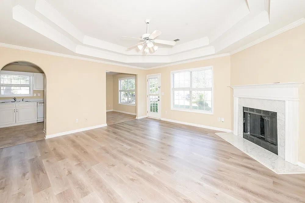 3 bed, 2.0 bath, 1457 sqft, $1,755 — Photo 4