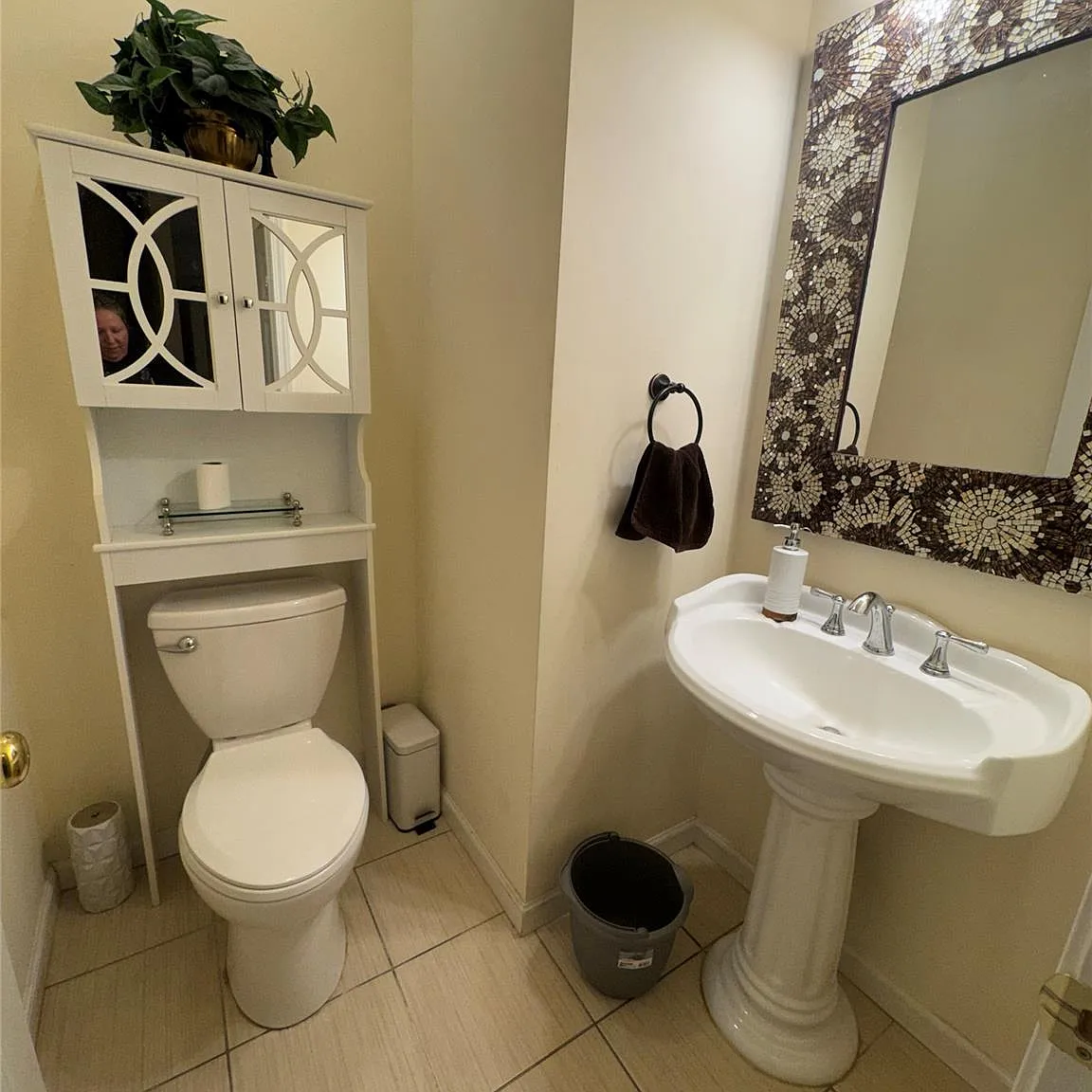 3 bed, 3.5 bath, 1750 sqft, $3,999 — Photo 3