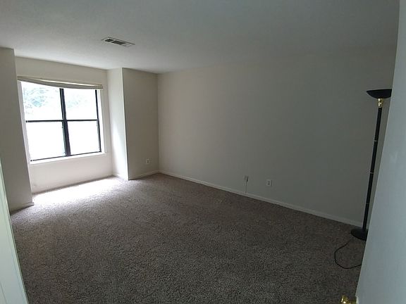 5th image of 1747 Jack Warner Pkwy APT 209