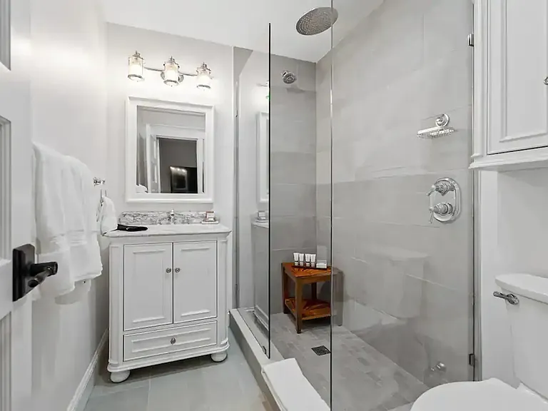 20 Hobart St #1 — Photo 10