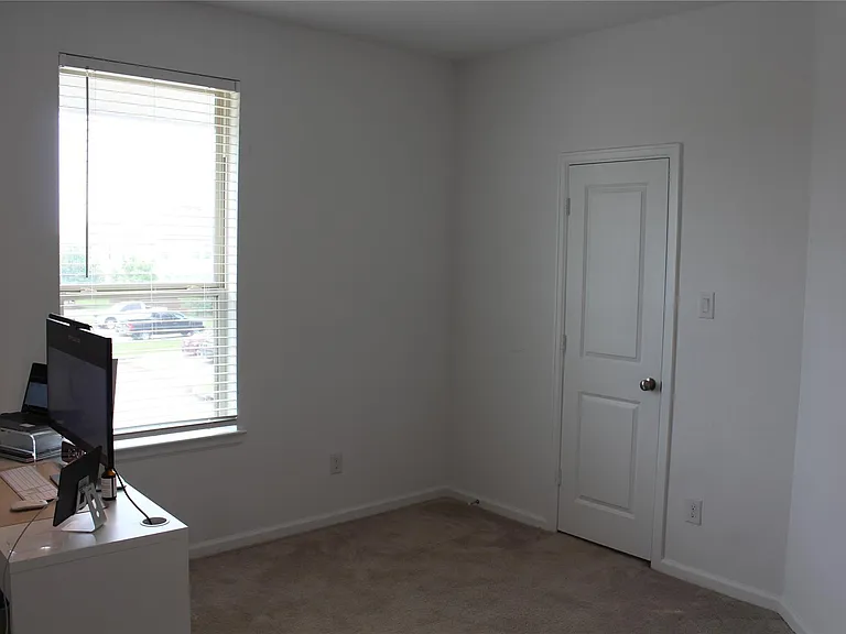 4203 Champlain Way — Photo 25