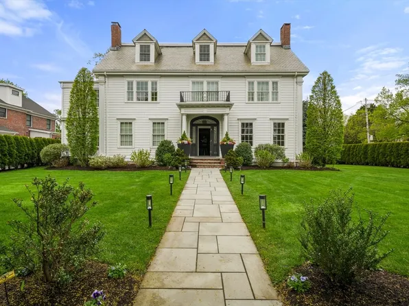 1005 Centre St, Newton, MA 02459