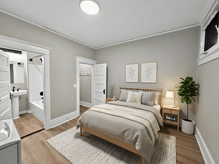 Hillcrest Manor — Photo 4