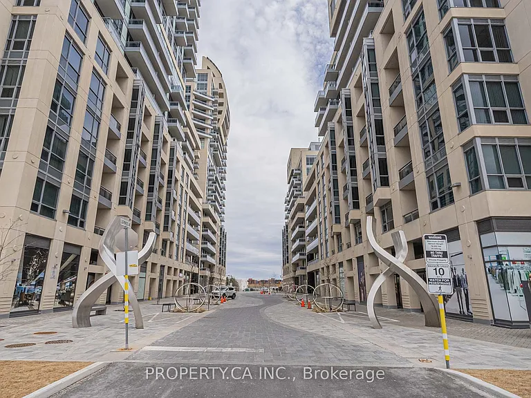9205 Yonge St #1605 — Photo 2