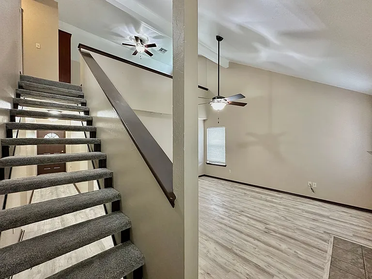 4 NW Havenshire Cir — Photo 13