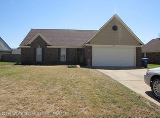 7210 Dunbarton Dr, Horn Lake, MS 38637