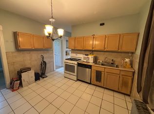 1522 W Victoria St APT 1R, Chicago, IL 60660