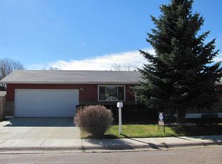 1104 Renshaw St, Laramie, WY 82072