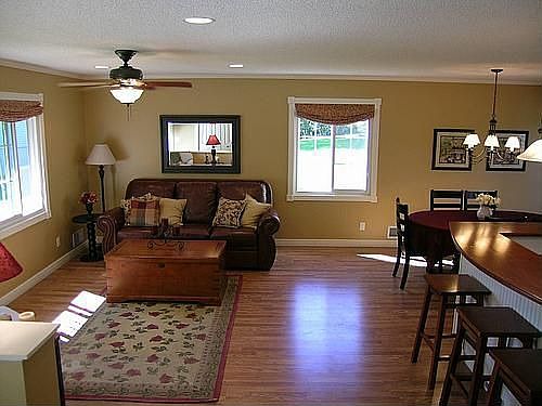 5th image of 11900 River Hills Cir