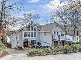 3460 Point View Cir, Gainesville, GA 30506