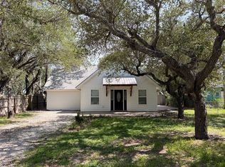 206 Timber Lane Loop, Rockport, TX 78382