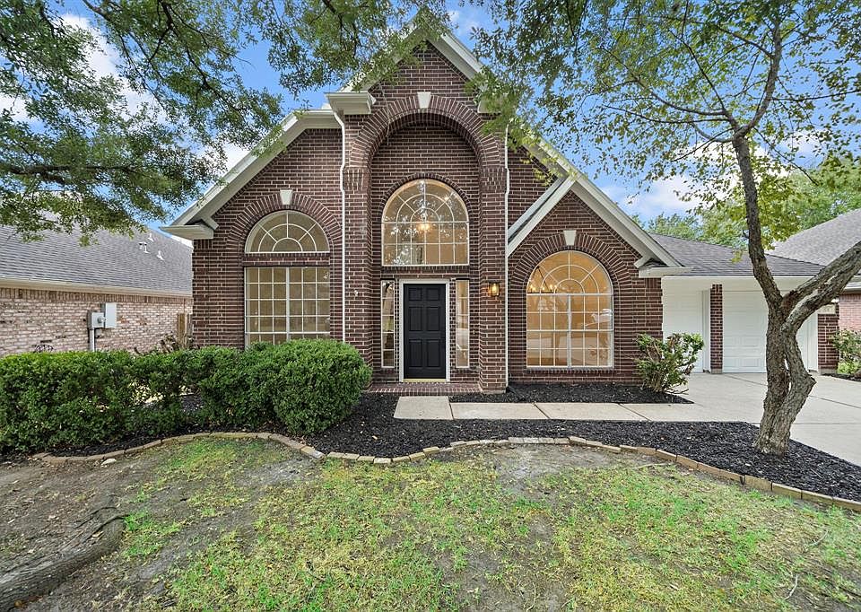 1st image of 315 Vantage Pointe Circle