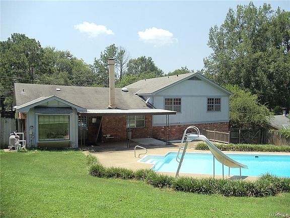 3rd image of 313 Davors Dr