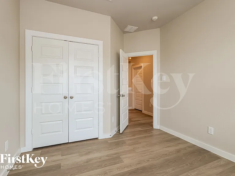 18342 W Centro Cir — Photo 17