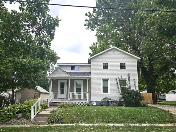 317 N C St, Monmouth, IL 61462