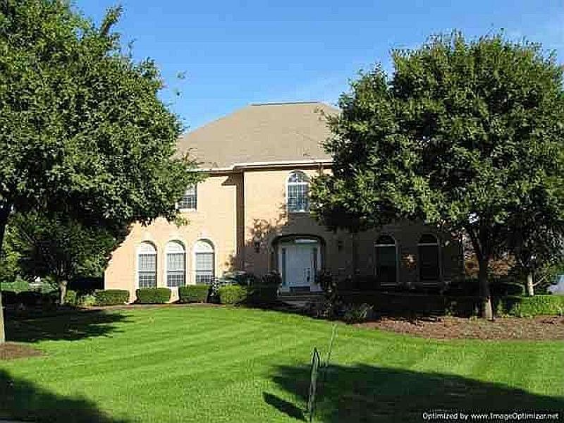 2nd image of 551 Harvest Ln