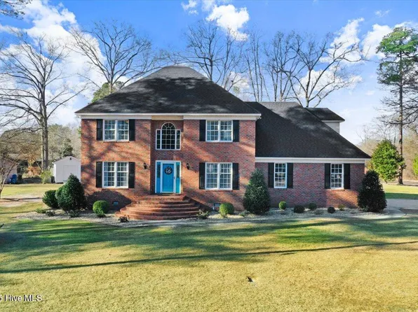 620 S Charles Street, La Grange, NC 28551