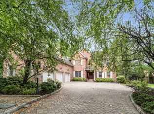 136 Tappan Rd, Norwood Boro, NJ 07648