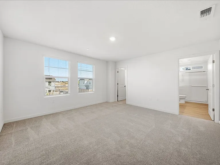 2416 Interstellar Ln — Photo 11